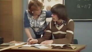 მკერდი ტატუირებული ბ ...